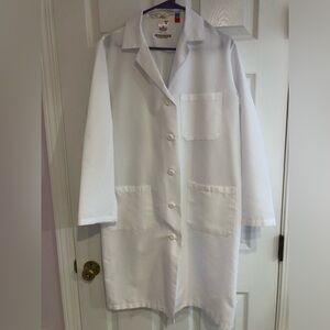 Fashion Seal Women’s 3 Pocket Lab Coat